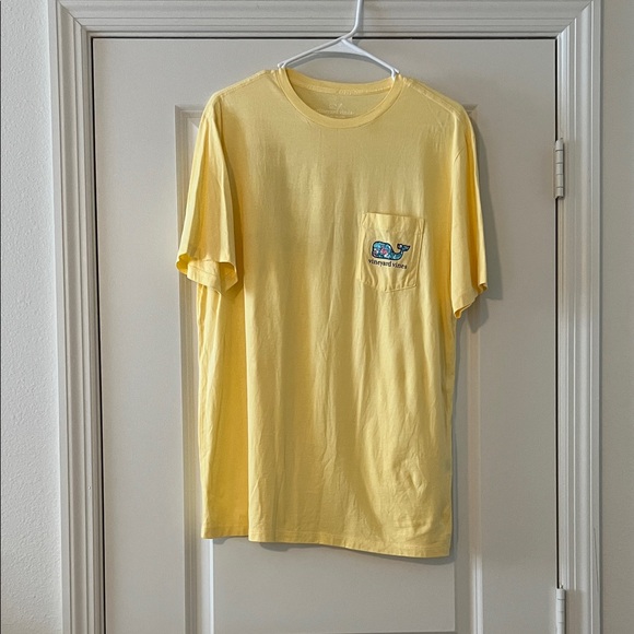 Vineyard Vines T-Shirt Yellow with Flamingo Pool Floats - Picture 1 of 4